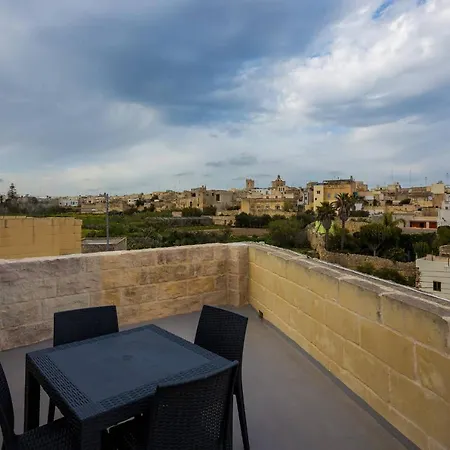 Suantrai - Cosy House Of Character * Żebbuġ