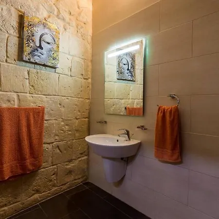 Suantrai - Cosy House Of Character *