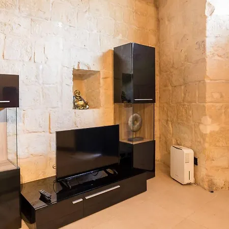 Suantrai - Cosy House Of Character * Zebbug (Western Region)